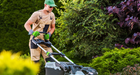 tuinman maait het gras tuinman maait het gras